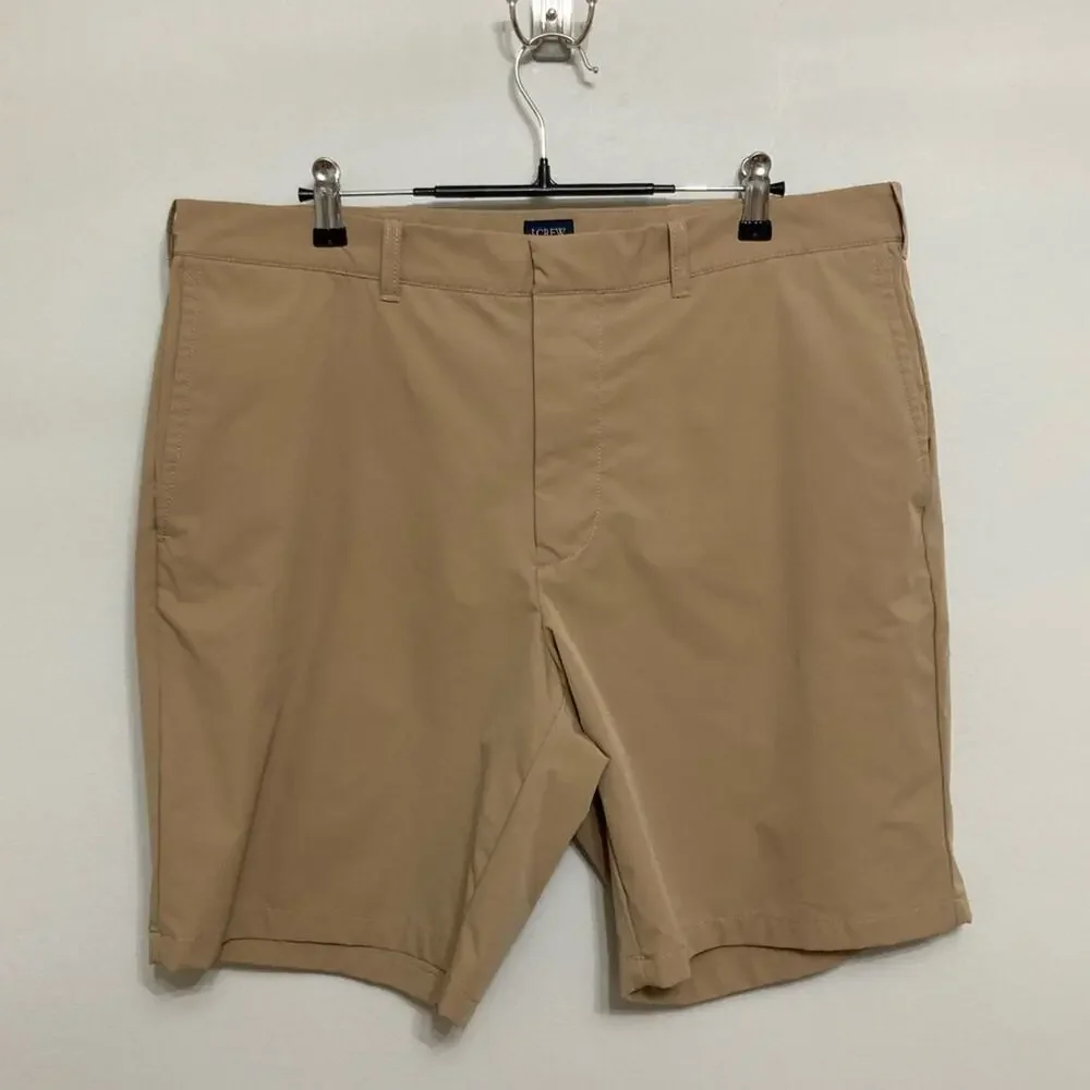 J. Crew Factory 9” Tech Short in Dark Khaki - Size 36